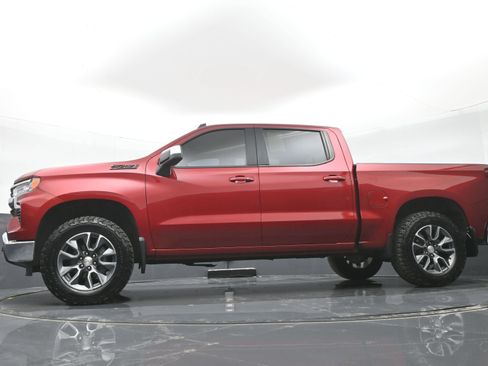Used 2023 Chevrolet Silverado 1500 LT AWD/4WD image 43