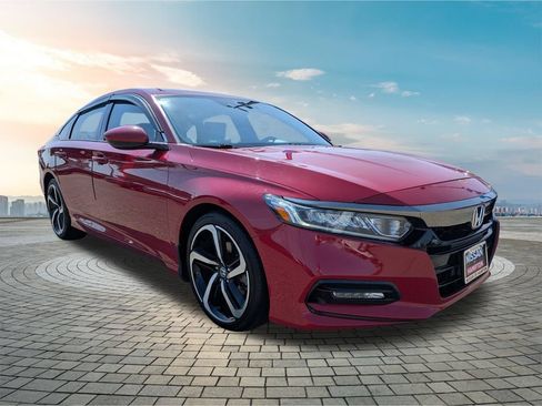 Used 2019 Honda Accord Sport image 2