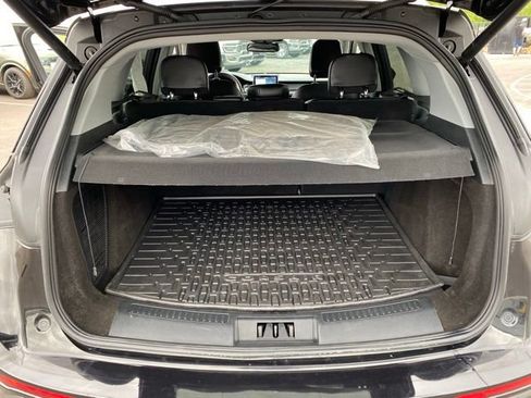 Used 2022 Lincoln Corsair AWD w/ Premium Package image 16