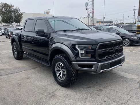 Used 2018 Ford F150 Raptor w/ Equipment Group 802A Luxury image 7