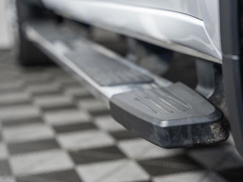 Used 2025 Chevrolet Silverado 2500 LT w/ Convenience Package image 20