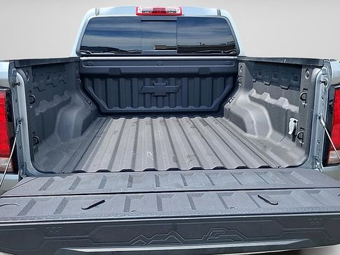 Used 2024 Chevrolet Colorado Z71 w/ Z71 Convenience Package 2 AWD/4WD image 29