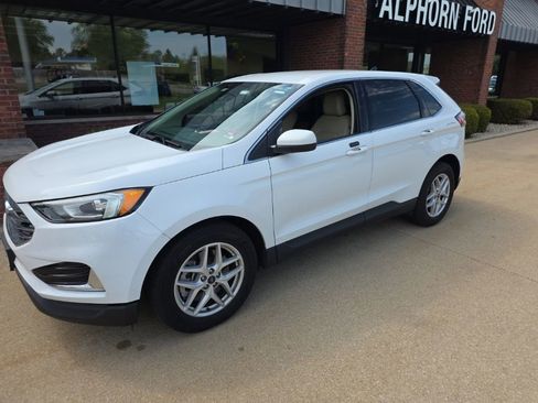 Used 2022 Ford Edge SEL AWD/4WD image 2