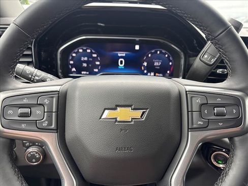 Certified 2025 Chevrolet Silverado 1500 LT AWD/4WD image 16