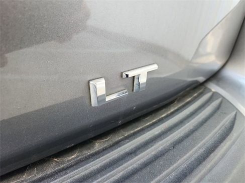 Used 2021 Chevrolet Tahoe LT image 33