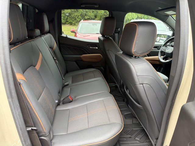 Used 2024 GMC Canyon AT4 AWD/4WD image 20