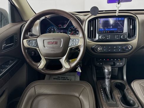 Used 2022 GMC Canyon Denali RWD image 26