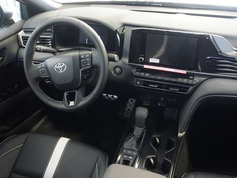 New 2026 Toyota Camry SE FWD image 27