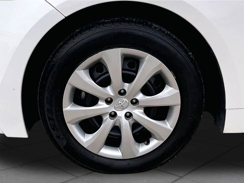 Used 2024 Toyota Corolla LE FWD image 11