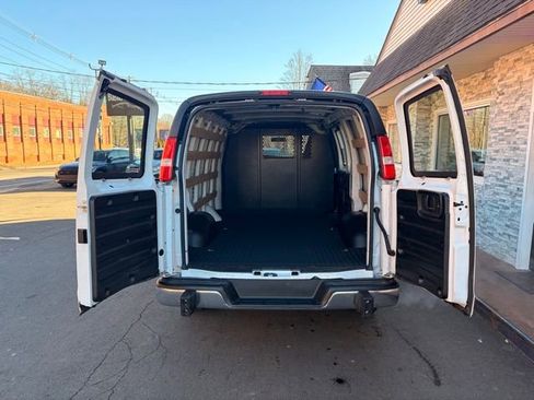 Used 2024 GMC Savana 2500 w/ Driver Convenience Package RWD image 13