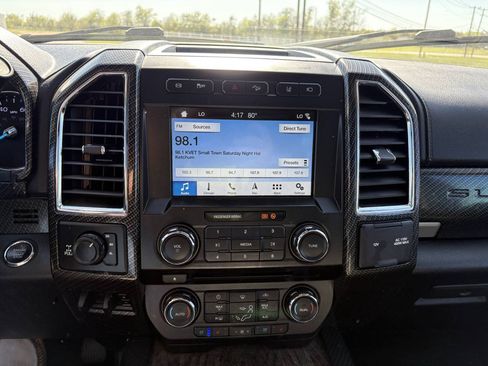 Used 2018 Ford F250 Lariat w/ Lariat Ultimate Package AWD/4WD image 19