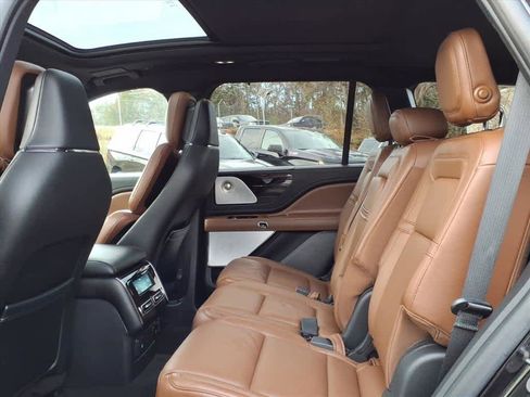 Used 2020 Lincoln Aviator Reserve w/ Equipment Group 202A image 20