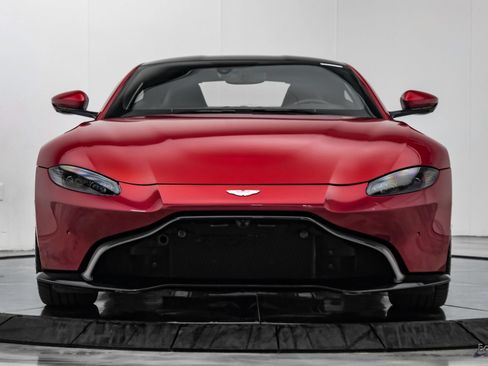 Used 2019 Aston Martin V8 Vantage Coupe RWD image 34