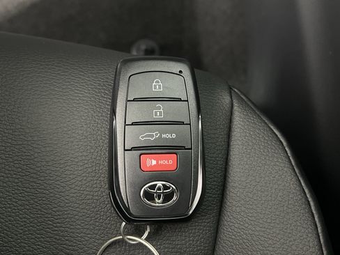 New 2024 Toyota Grand Highlander XLE image 38