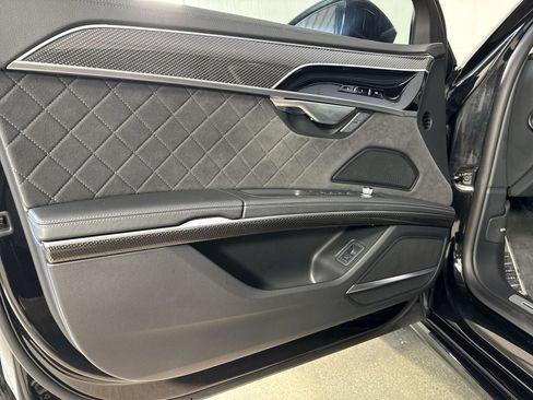 Used 2023 Audi S8 w/ S8 Executive Package AWD/4WD image 21