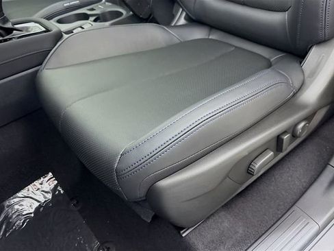 New 2025 Subaru Forester Limited image 19