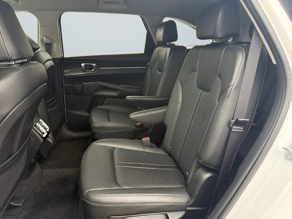 Used 2025 Kia Sorento X-Line EX AWD/4WD image 13