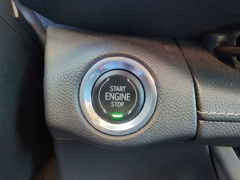 Used 2021 Buick Envision Essence w/ Sport Touring Package image 16