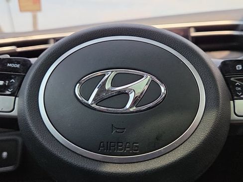 Certified 2023 Hyundai Tucson Limited AWD/4WD image 25