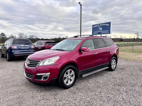Used 2013 Chevrolet Traverse LT w/ LPO, 'HIT The Road' Package image 3