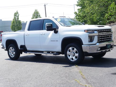 Certified 2020 Chevrolet Silverado 2500 LTZ w/ LTZ Premium Package AWD/4WD image 10