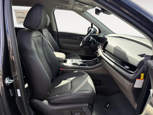 New 2026 Kia Carnival SX image 19