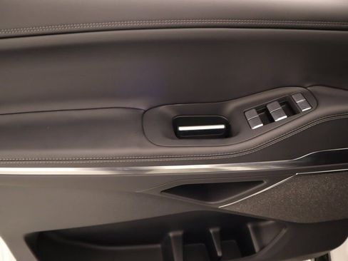 New 2025 Lincoln Navigator Reserve w/ Jet Appearance Package AWD/4WD image 17