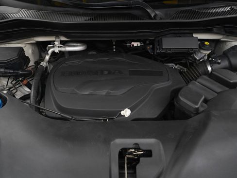 Used 2017 Honda Pilot Touring image 37