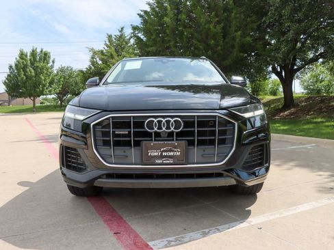Used 2021 Audi Q8 Premium w/ Convenience Package AWD/4WD image 2