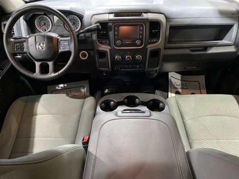 Used 2016 RAM 2500 Tradesman w/ Chrome Appearance Group AWD/4WD image 18