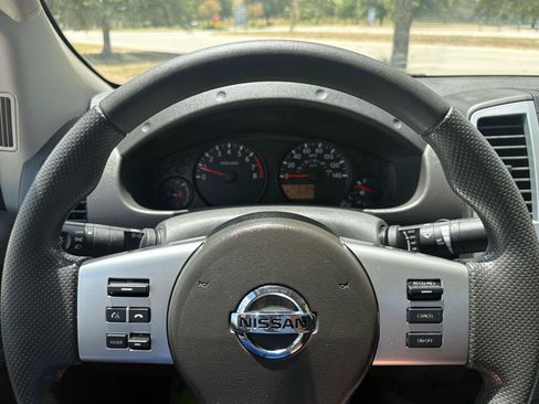 Used 2014 Nissan Frontier S RWD image 43