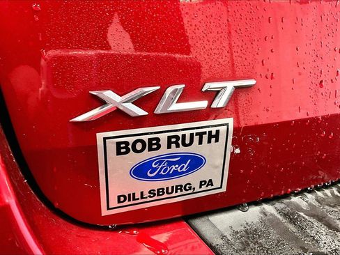 Used 2020 Ford Explorer XLT w/ Equipment Group 202A image 13