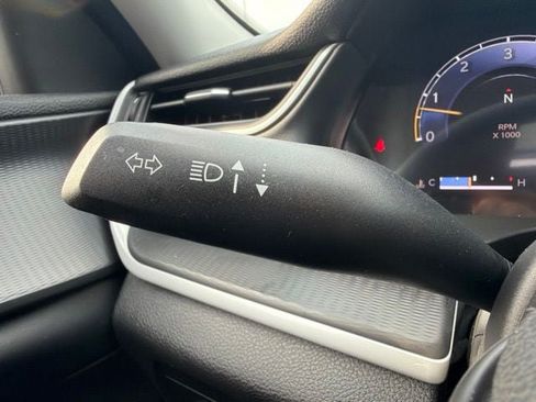 Certified 2023 Jeep Grand Cherokee L Laredo w/ Luxury Tech Group I AWD/4WD image 24
