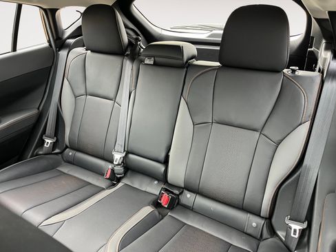 Certified 2024 Subaru Crosstrek 2.5i Limited w/ Crosstrek Mirror Package image 15