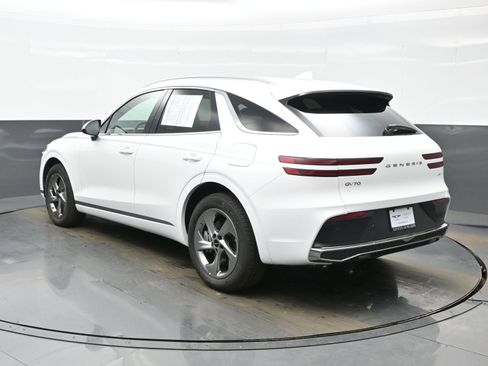 Certified 2026 Genesis GV70 2.5T image 4