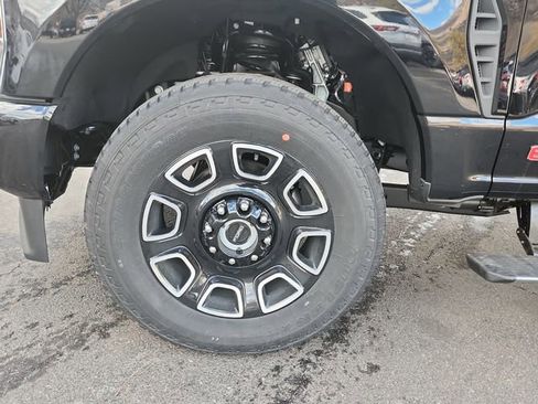 New 2025 Ford F250 Platinum AWD/4WD image 12