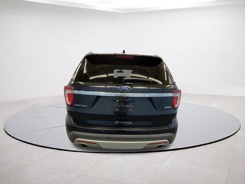 Used 2017 Ford Explorer Limited image 5