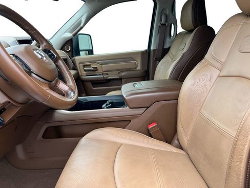 Used 2023 RAM 3500 Limited image 19