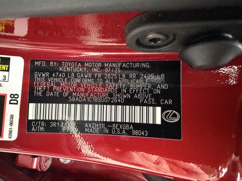 Used 2025 Lexus ES 300h w/ Premium Package FWD image 42