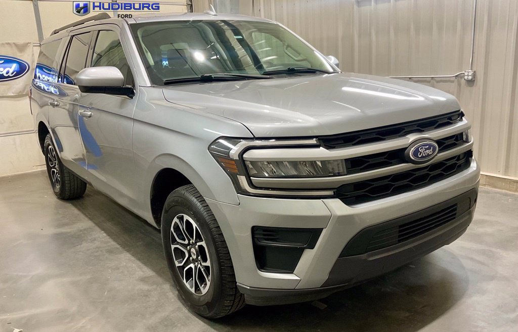 Used 2024 Ford Expedition Max XLT AWD/4WD image 1