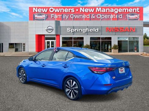 Used 2025 Nissan Sentra SV w/ SV Premium Package image 6