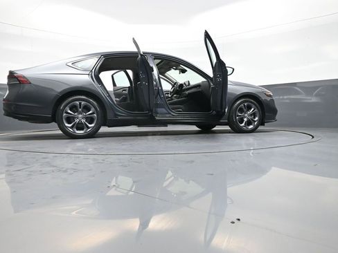 Certified 2023 Honda Accord EX image 46