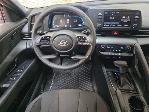 New 2026 Hyundai Elantra SEL Sport Premium FWD image 7
