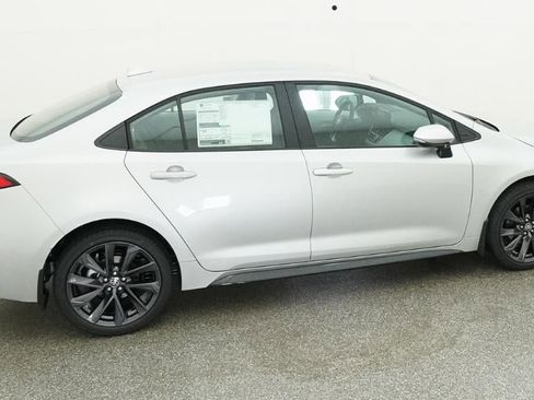 New 2026 Toyota Corolla SE FWD image 10