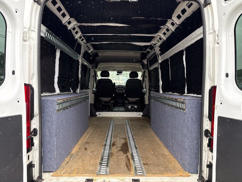 Used 2021 RAM ProMaster 2500 FWD image 12