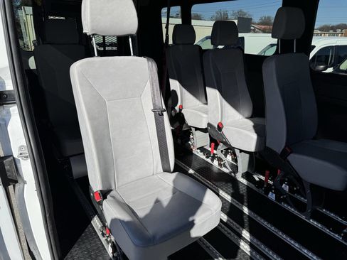 Used 2020 RAM ProMaster 2500 w/ Interior Convenience Group image 10