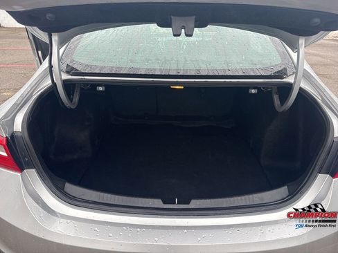 Used 2018 Chevrolet Malibu LT image 22