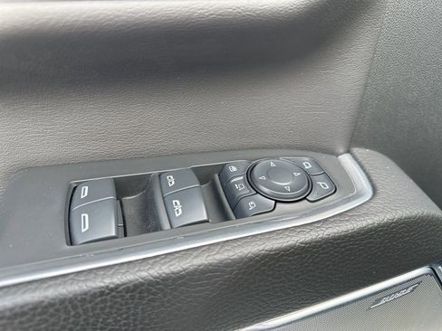 Used 2024 GMC Sierra 2500 Denali w/ Technology Package AWD/4WD image 21