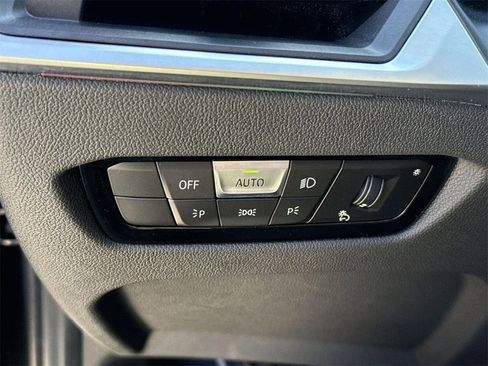 Used 2024 BMW 330e image 16