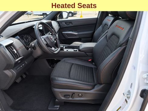 Used 2026 Nissan Pathfinder Rock Creek AWD/4WD image 13